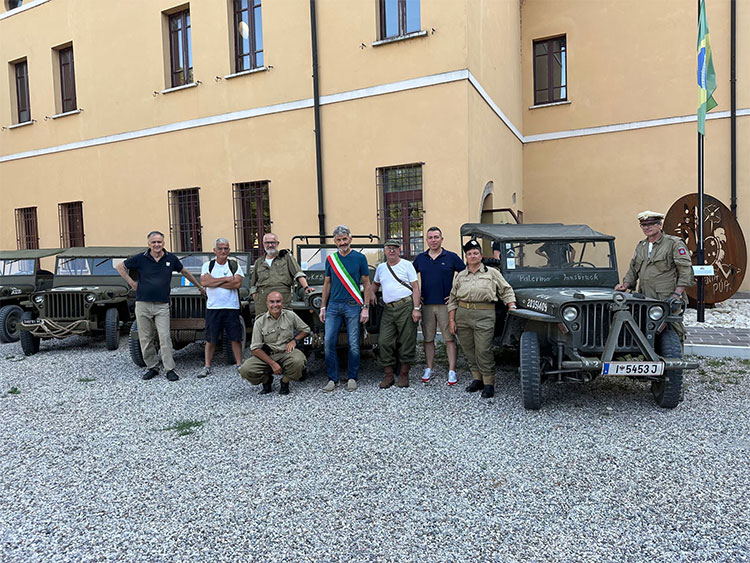 jeep epoca Felonica (Mantova) Le strade della Liberazione 16/7/2023